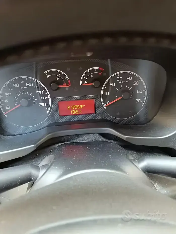 Usata Fiat Qubo Trekking 95 CV (69 kW) 2011 Rosso Monovolume