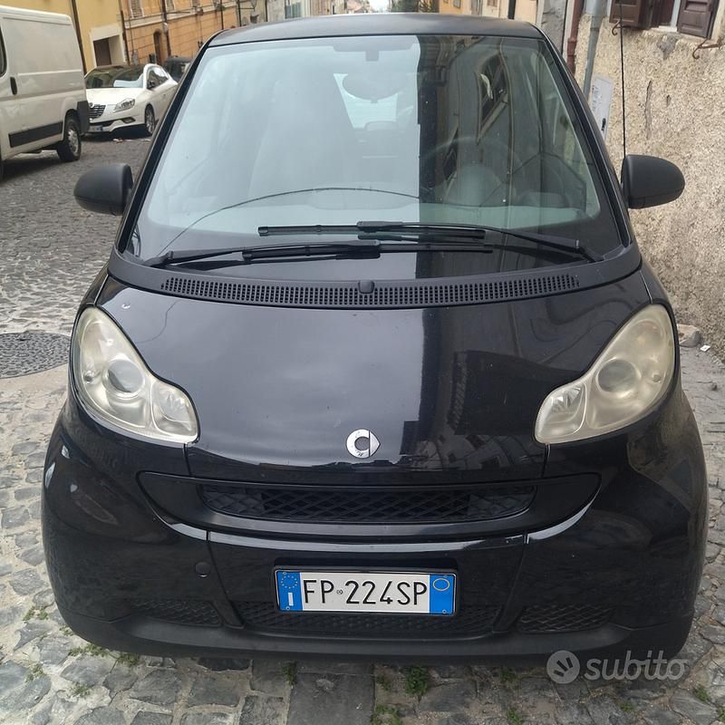 Usata 2009 Smart ForTwo Coupé Due volumi | 3500 € (Buon prezzo) - Immagine 1/4