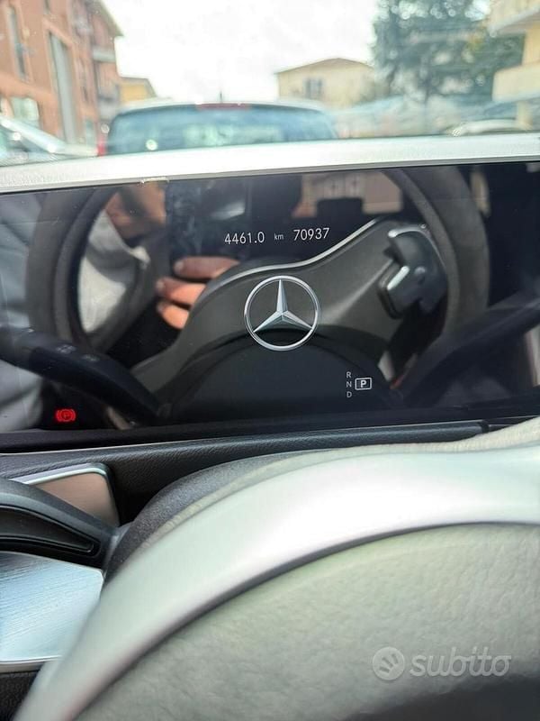 Usata Mercedes GLB200 Executive 204 CV (150 kW) 2020 Grigio SUV