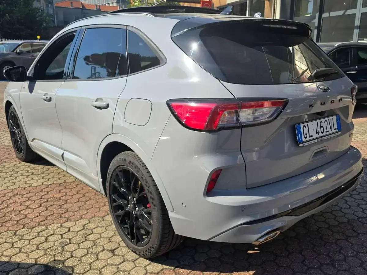 Usata Ford Kuga ST-Line X 152 CV (111 kW) 2023 Graphite tech SUV