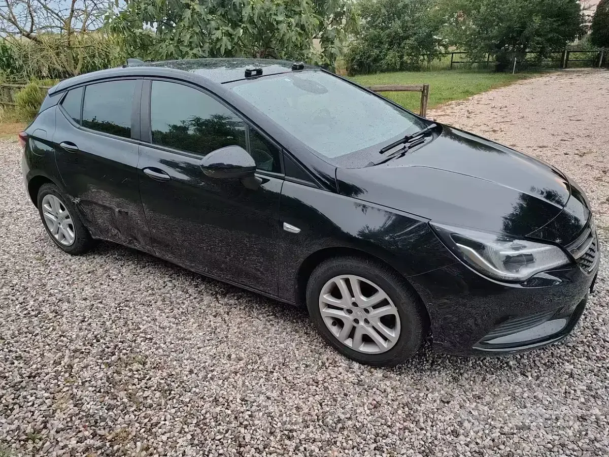 Usata Opel Astra Innovation 150 CV (110 kW) 2019 Nero Berlina