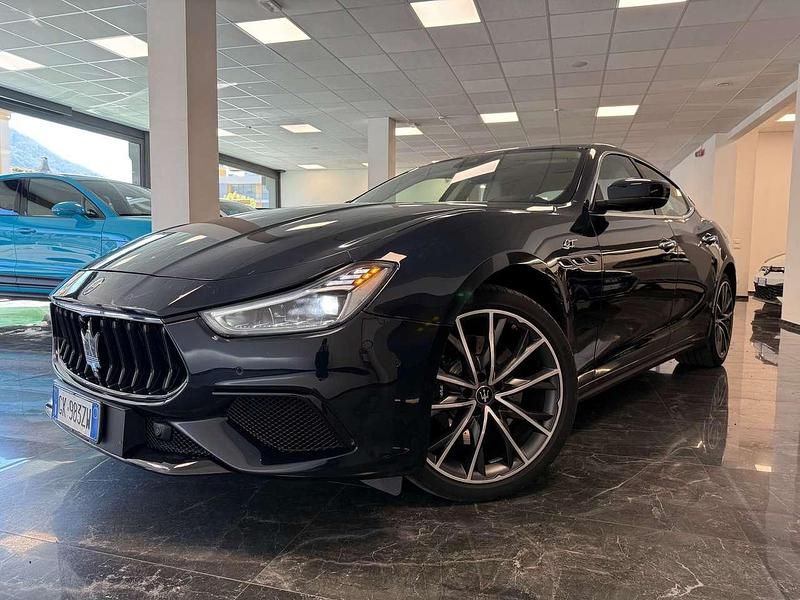 Blu scuro Usata 2022 Maserati Ghibli GT Coupé | 48.000 € (Super prezzo) - Immagine 1/4