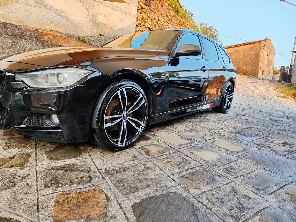 Usata BMW 318 150 CV (110 kW) 2015 Nero Berlina