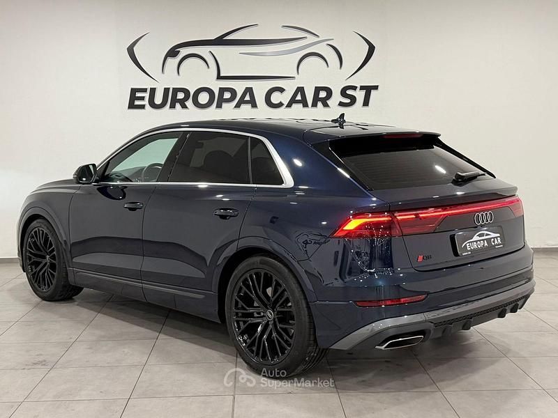 Usata Audi Q8 S-Line 286 CV (210 kW) 2024 Blu/azzurro SUV