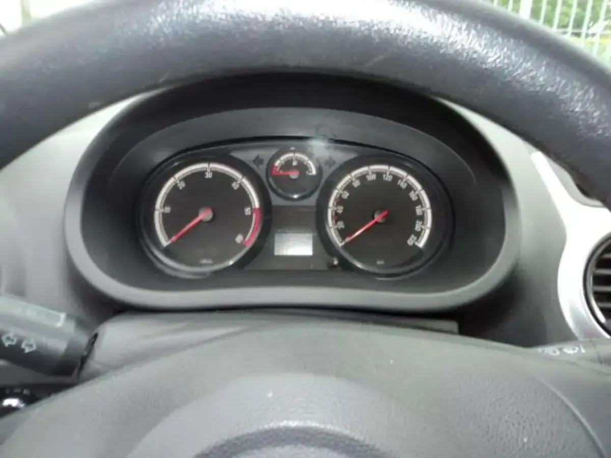 Usata Opel Corsa 75 CV (55 kW) 2014 Bianco Utilitaria