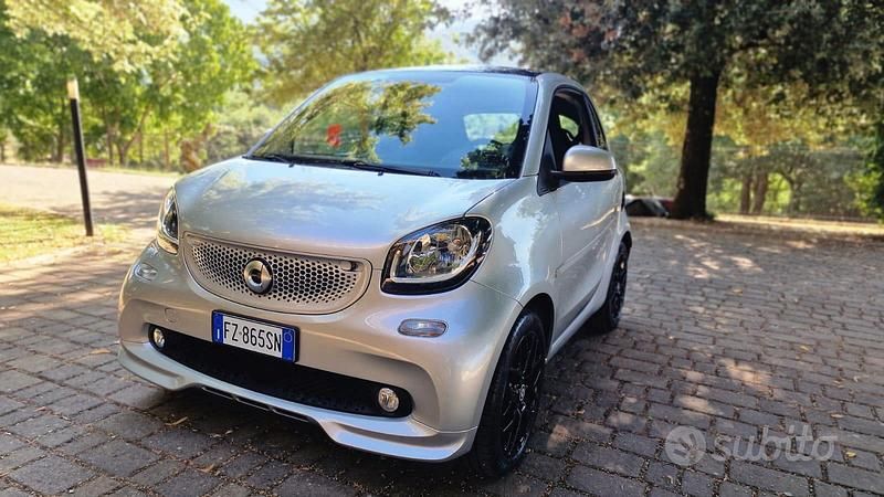 Usata 2019 Smart ForTwo Coupé Superpassion Due volumi | 13.000 € (Buon prezzo) - Immagine 1/4