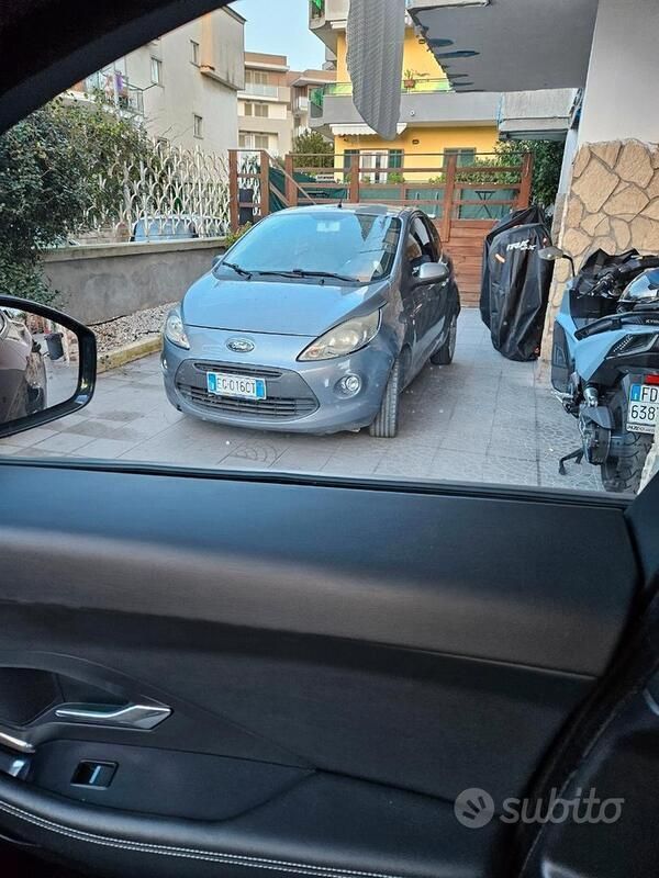 Usata 2012 Ford Ka Due volumi | 4500 € (Buon prezzo) - Immagine 1/1
