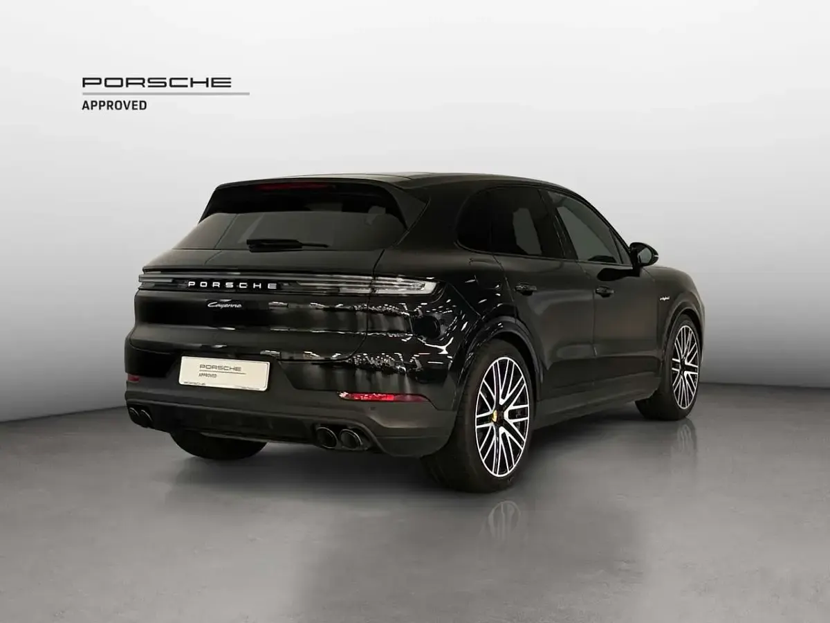 Usata Porsche Cayenne 470 CV (345 kW) 2023 Nero cromite SUV