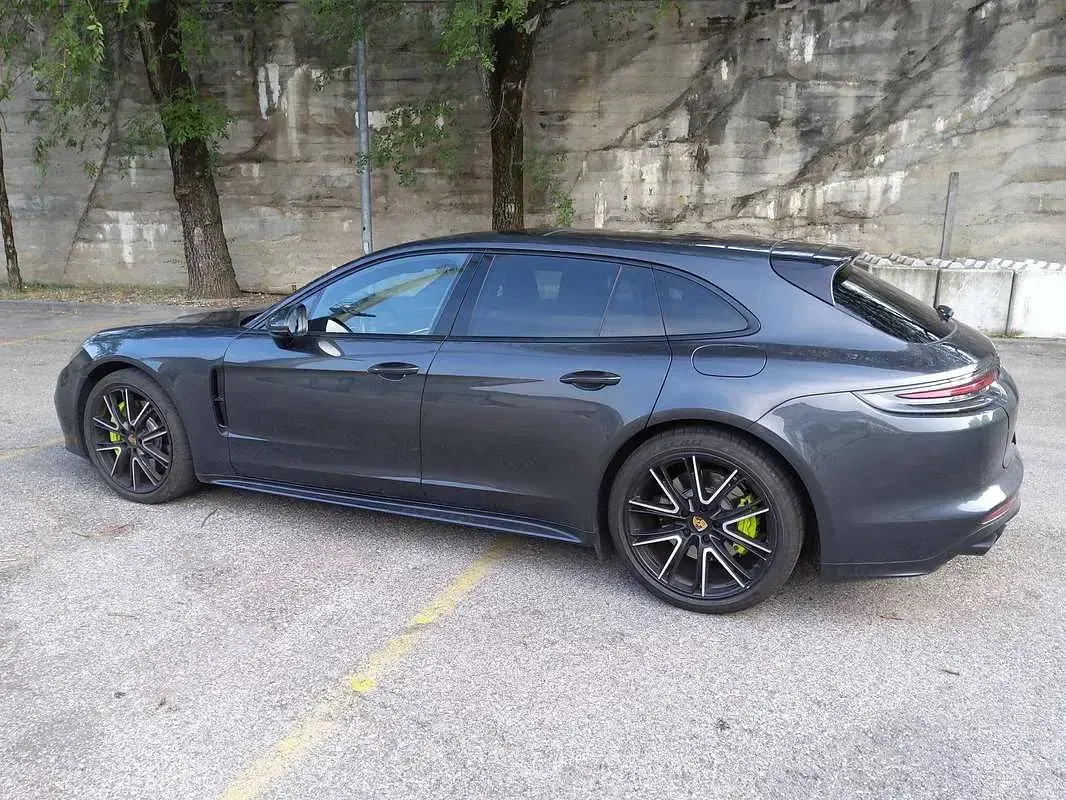 Usata Porsche Panamera Sport Turismo 330 CV (242 kW) 2018 Grigio Berlina