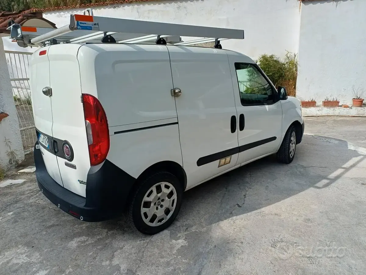 Usata Fiat Doblò 120 CV (88 kW) 2019 Bianco Monovolume