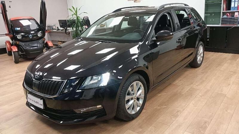 Usata Skoda Octavia Executive 116 CV (85 kW) 2019 Nero Station wagon
