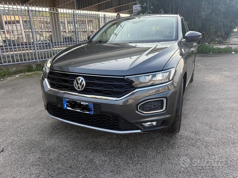 Usata VW T-Roc 150 CV (110 kW) 2020 Grigio SUV