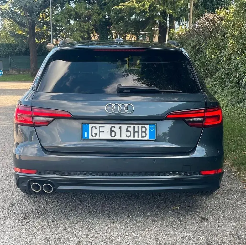 Usata Audi A4 S-Line 190 CV (139 kW) 2018 Grigio Station wagon