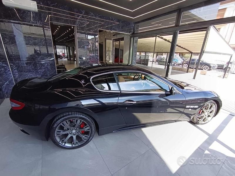 Usata Maserati Granturismo 439 CV (322 kW) 2009 Nero Coupé