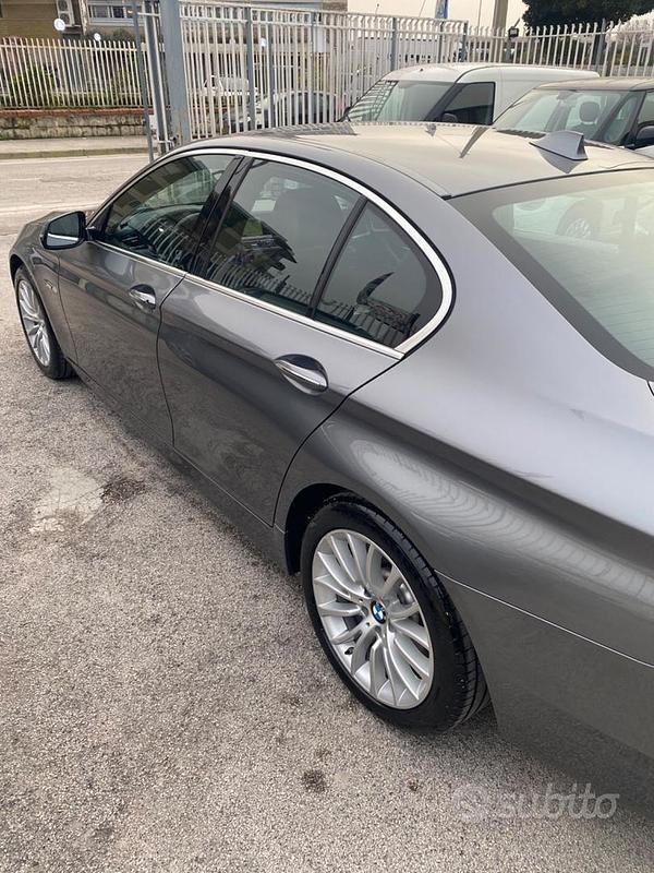 Usata BMW 525 Efficient Dynamics 217 CV (159 kW) 2016 Grigio Berlina