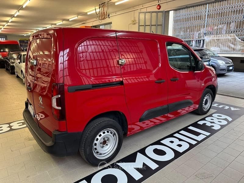 Usata Peugeot Partner Premium 102 CV (75 kW) 2020 Rosso Monovolume