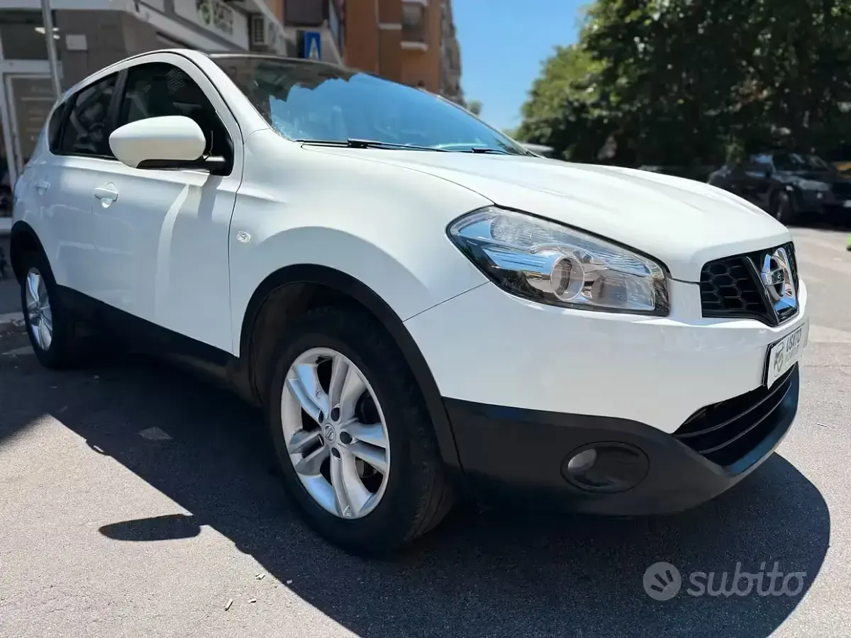 Usata Nissan Qashqai 150 CV (110 kW) 2011 Bianco SUV