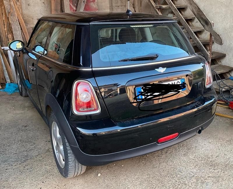 Usata Mini ONE 95 CV (69 kW) 2009 Nero Utilitaria