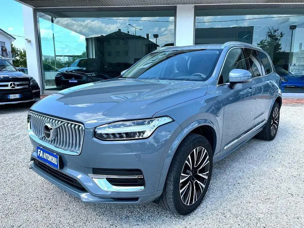 Usata Volvo XC90 Core 310 CV (228 kW) 2023 Grigio SUV