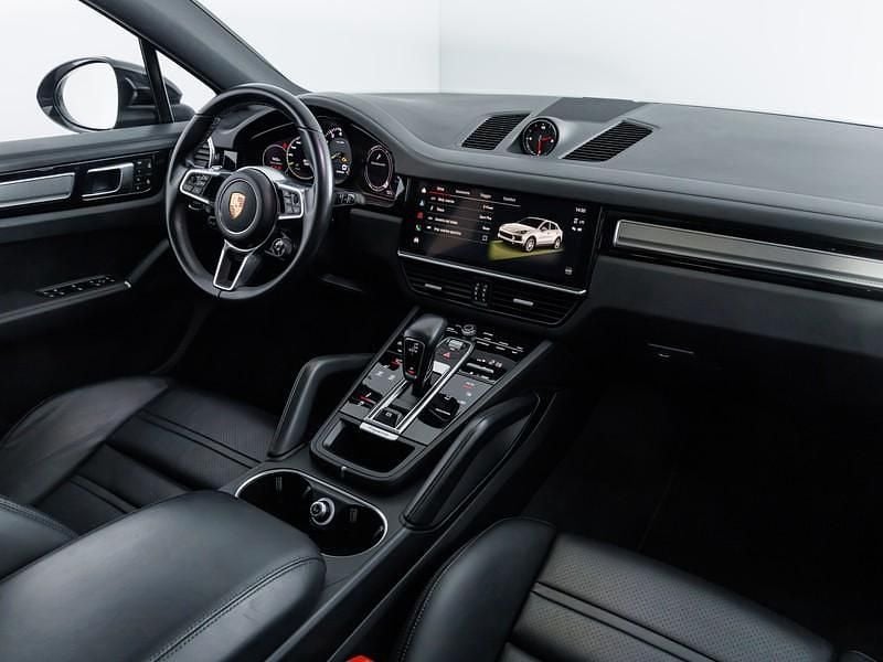 Usata Porsche Cayenne Platinum Edition 462 CV (339 kW) 2022 Nero cromite metallizzato SUV