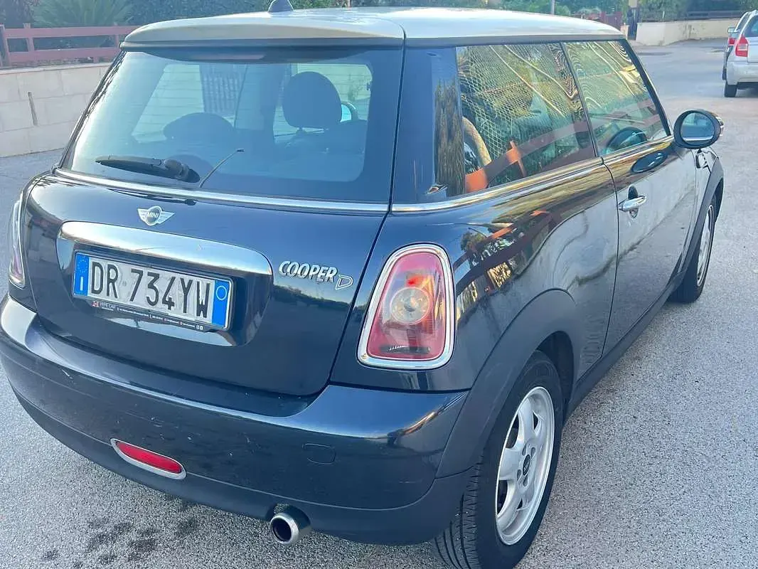 Käytetty Mini Cooper D 109 HP (80 kW) 2008 Sininen Viistoperä