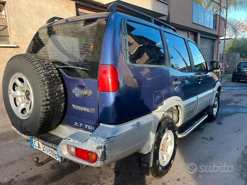 Usata Nissan Terrano 125 CV (91 kW) 1999 Blu SUV