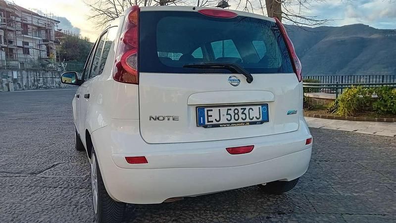 Usata Nissan Note Visia 90 CV (66 kW) 2011 Bianco Monovolume