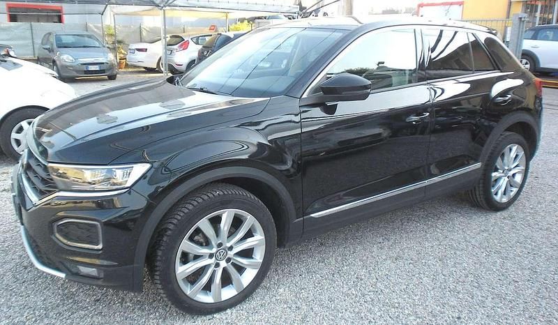 Usata VW T-Roc Advance 116 CV (85 kW) 2018 Nero SUV