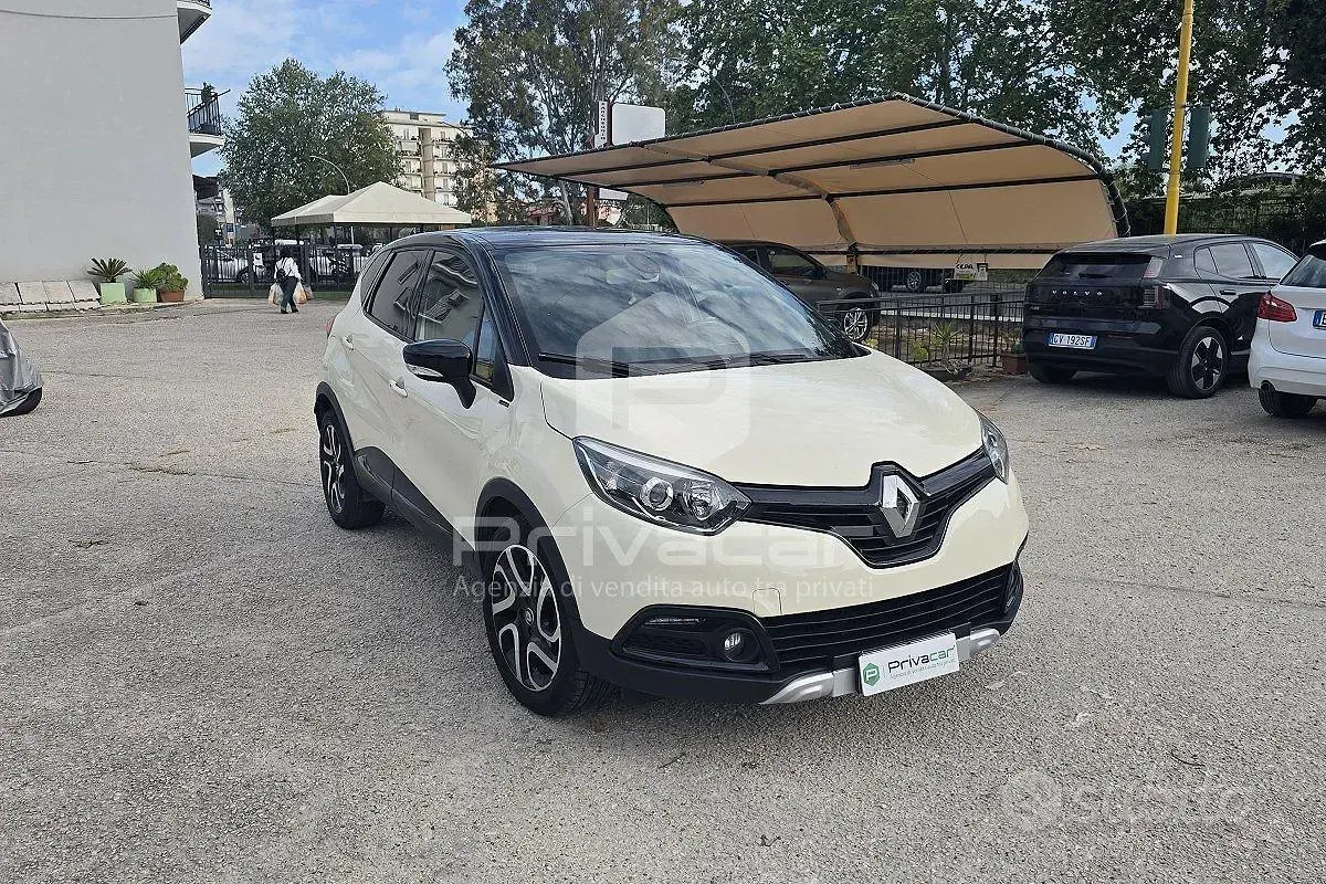 Usado Renault Captur 90 CV (66 kW) 2017 Blanco SUV