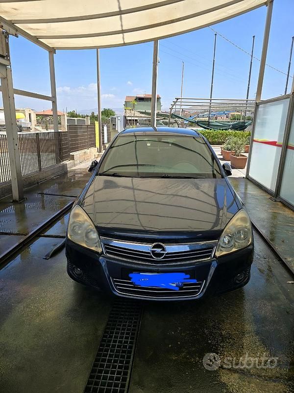 Occasion Opel Astra 90 ch (66 kW) 2008 Bleue Citadine