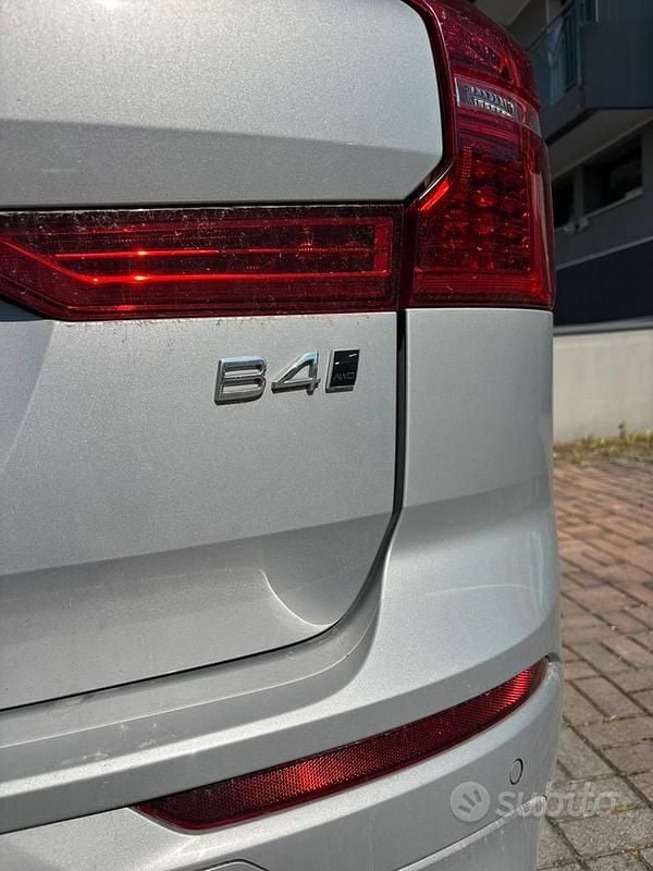 Usata Volvo XC60 2021 Grigio SUV
