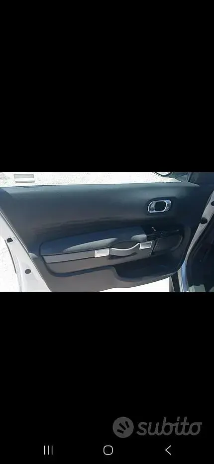 Usata Citroën C4 120 CV (88 kW) 2016 SUV