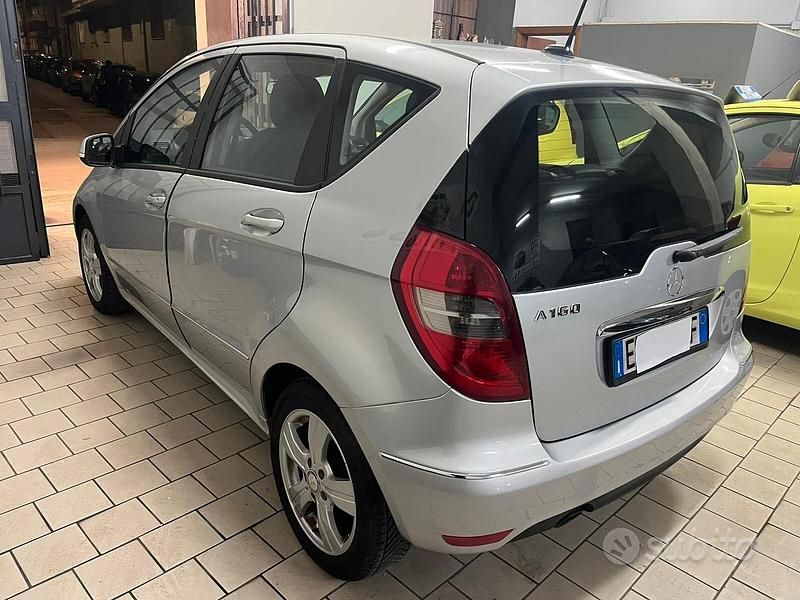 Usata Mercedes A160 Avantgarde 95 CV (69 kW) 2010 Grigio Berlina