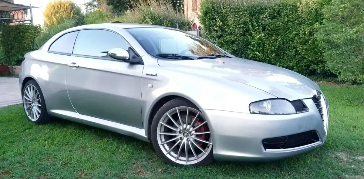 Usata Alfa Romeo GT Distinctive 150 CV (110 kW) 2006 Argento Coupé