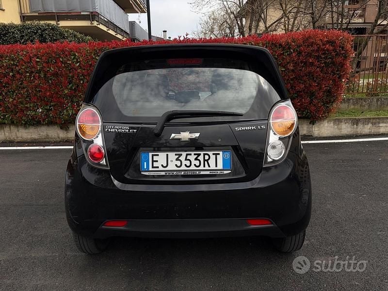 Usata Chevrolet Spark LS 67 CV (49 kW) 2011 Nero Utilitaria