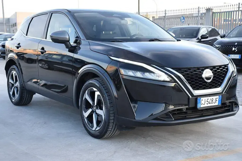 Usata Nissan Qashqai N-Connecta 158 CV (116 kW) 2022 Nero SUV