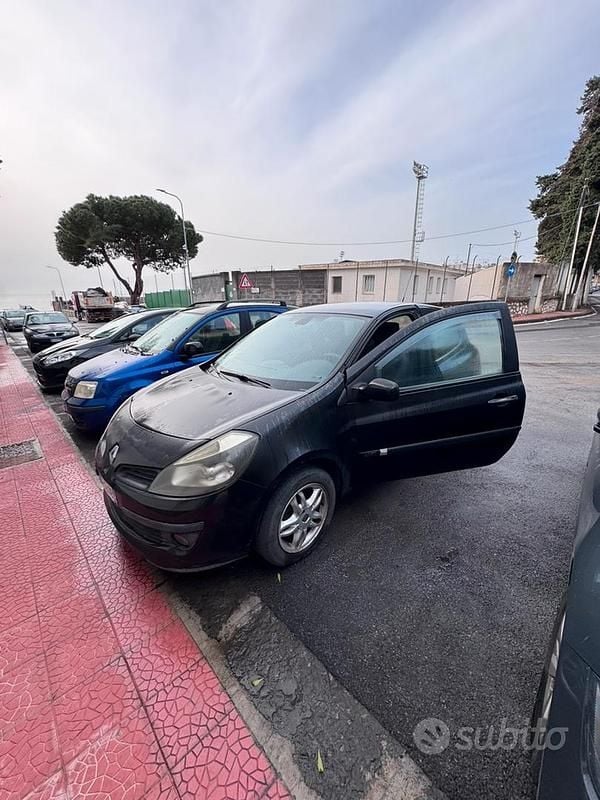 Usata Renault Clio III 70 CV (51 kW) 2005
