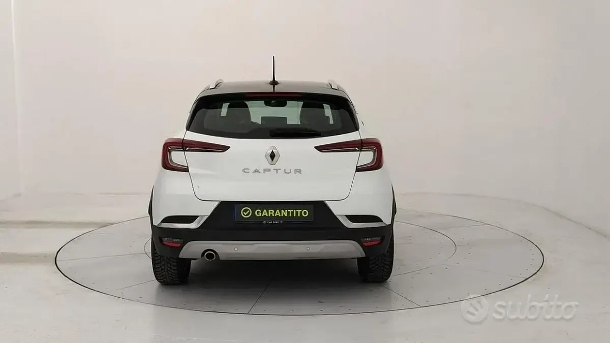 Usata Renault Captur Intens 116 CV (85 kW) 2020 Bianco SUV