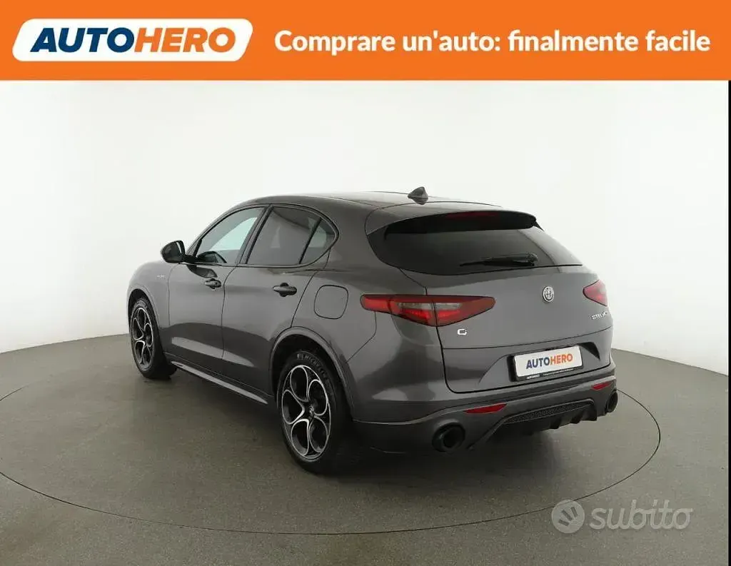 Usata Alfa Romeo Stelvio 280 CV (205 kW) 2022 Grigio SUV