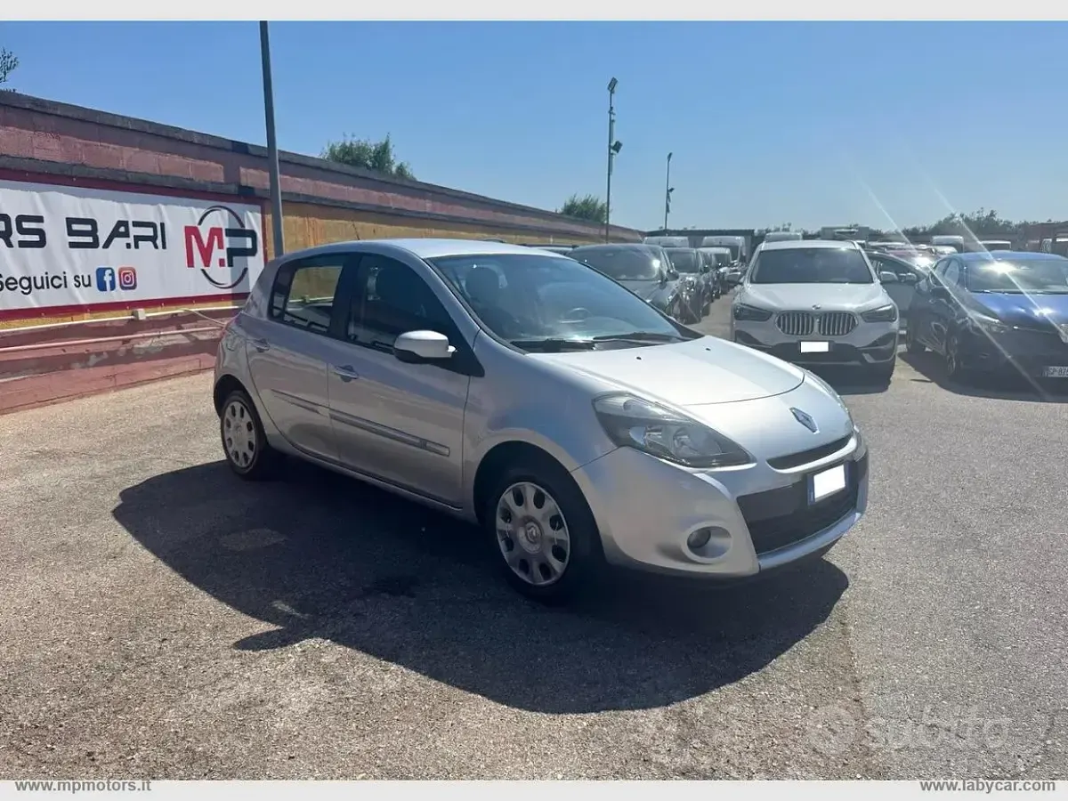 Usata Renault Clio IV 75 CV (55 kW) 2012 Grigio Berlina