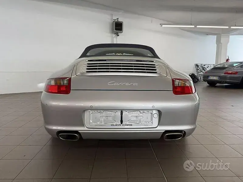 Usata Porsche 911 Carrera Cabriolet 325 CV (239 kW) 2006 Grigio Cabrio