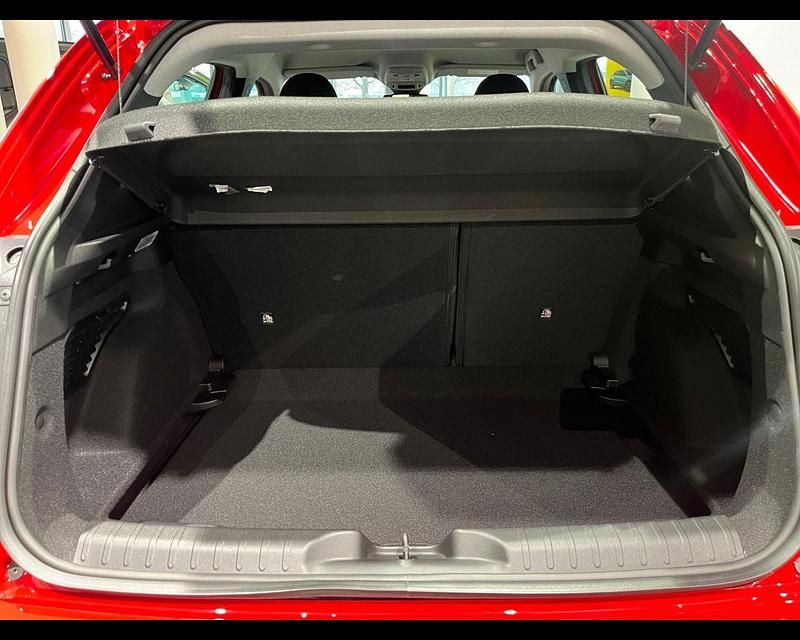 Nuova Fiat 600 145 CV (106 kW) 2025 Rosso pastello SUV