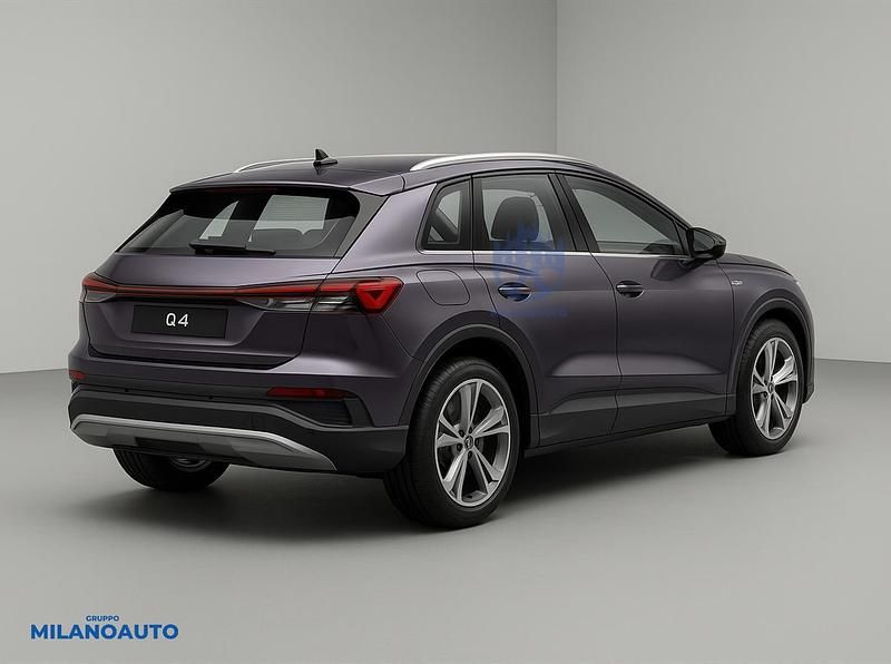 Usata Audi Q4 e-tron S-Line 125 kW (170 CV) 2025 Viola SUV