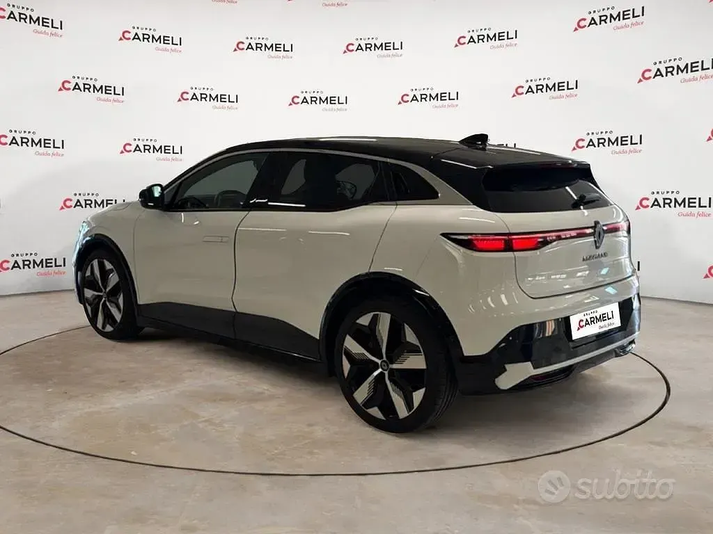 Usata Renault Megane E-Tech Techno 160 kW (218 CV) 2023 Bianco Berlina