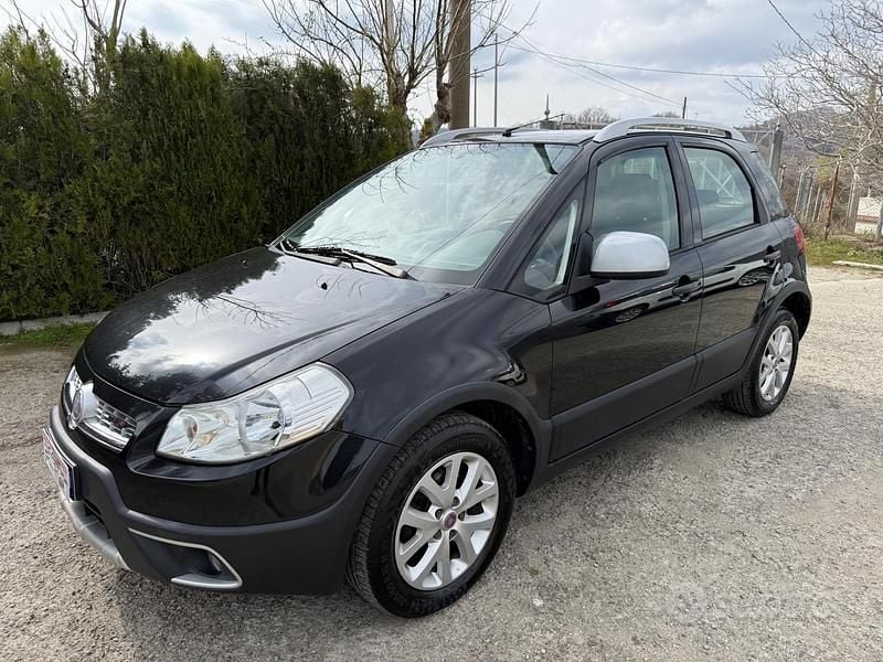 Usata Fiat Sedici Emotion 135 CV (99 kW) 2012 Nero SUV