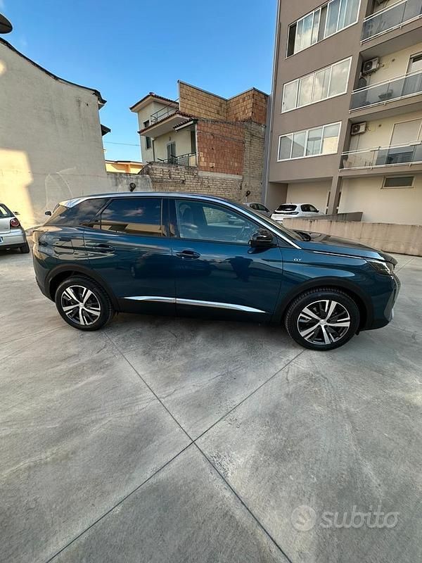 Usata Peugeot 3008 131 CV (96 kW) 2023 Blu Berlina