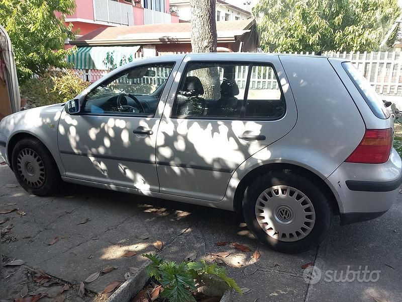 Usata VW Golf III 110 CV (80 kW) 1999 Grigio Berlina