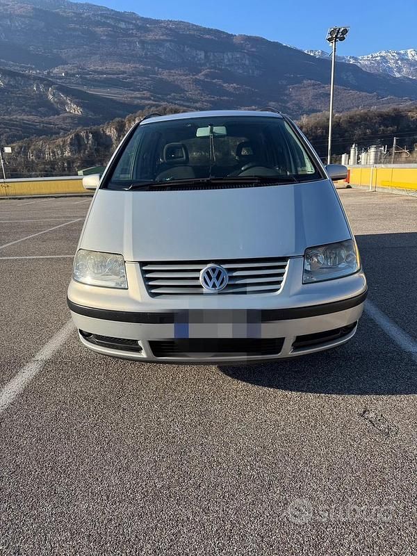 Usata VW Sharan 116 CV (85 kW) 2003 Grigio Monovolume