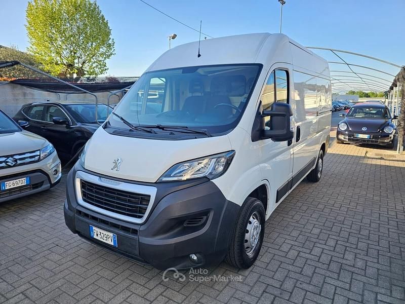 Gebraucht Peugeot Boxer 131 PS (96 kW) 2019 Weiß Van