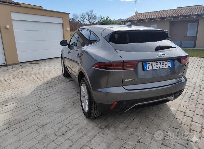 Occasion Jaguar E-Pace SE 150 ch (110 kW) 2018 Gris SUV